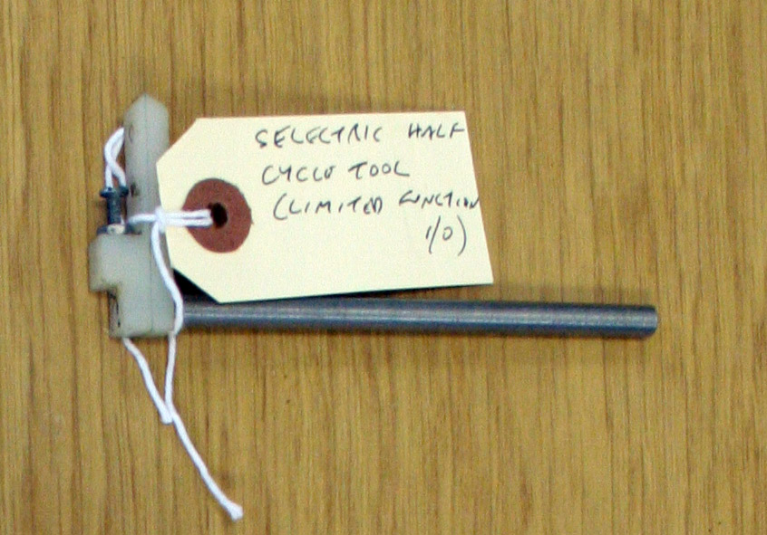 ce043